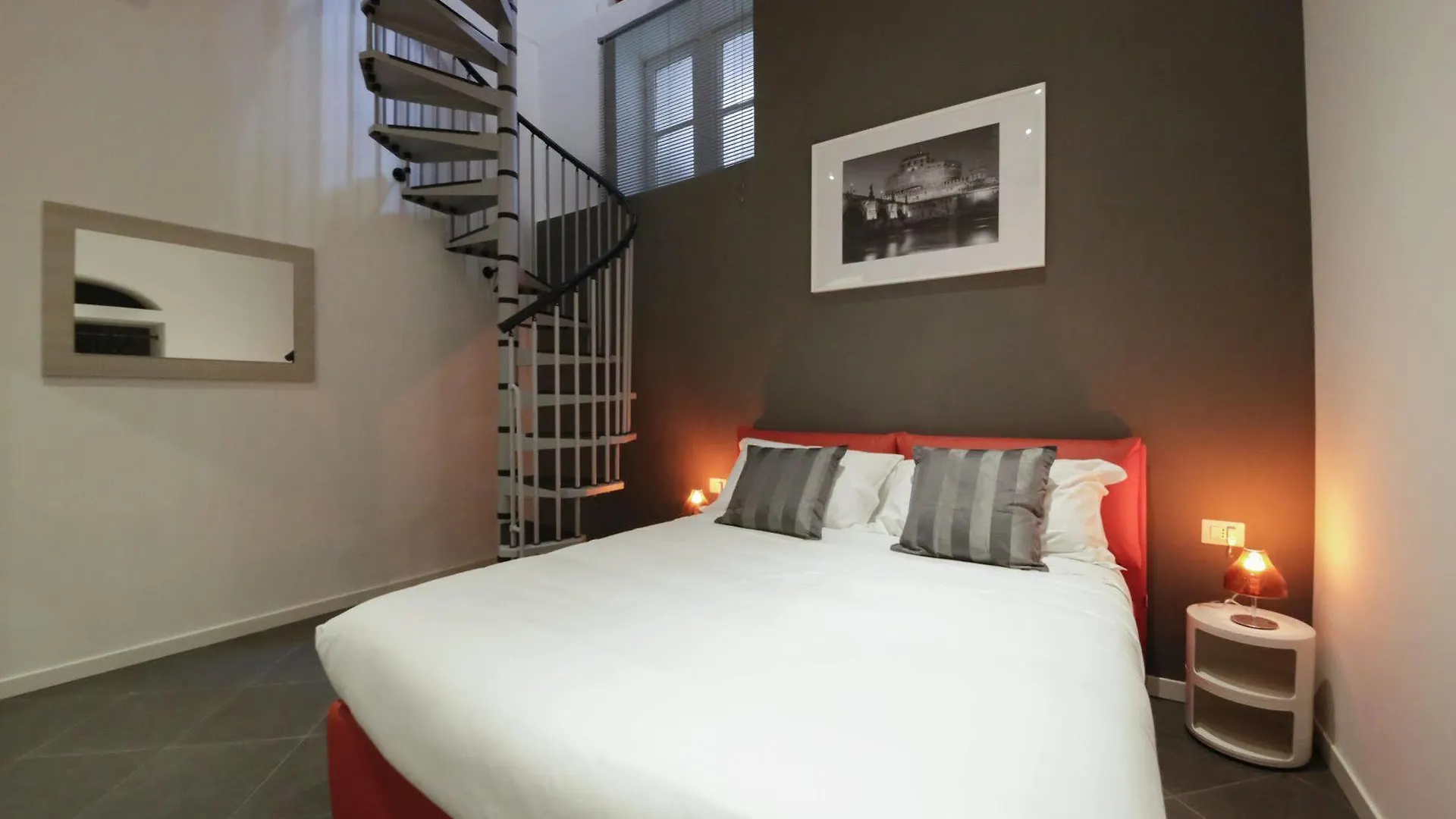 Onetime Roma Hotel