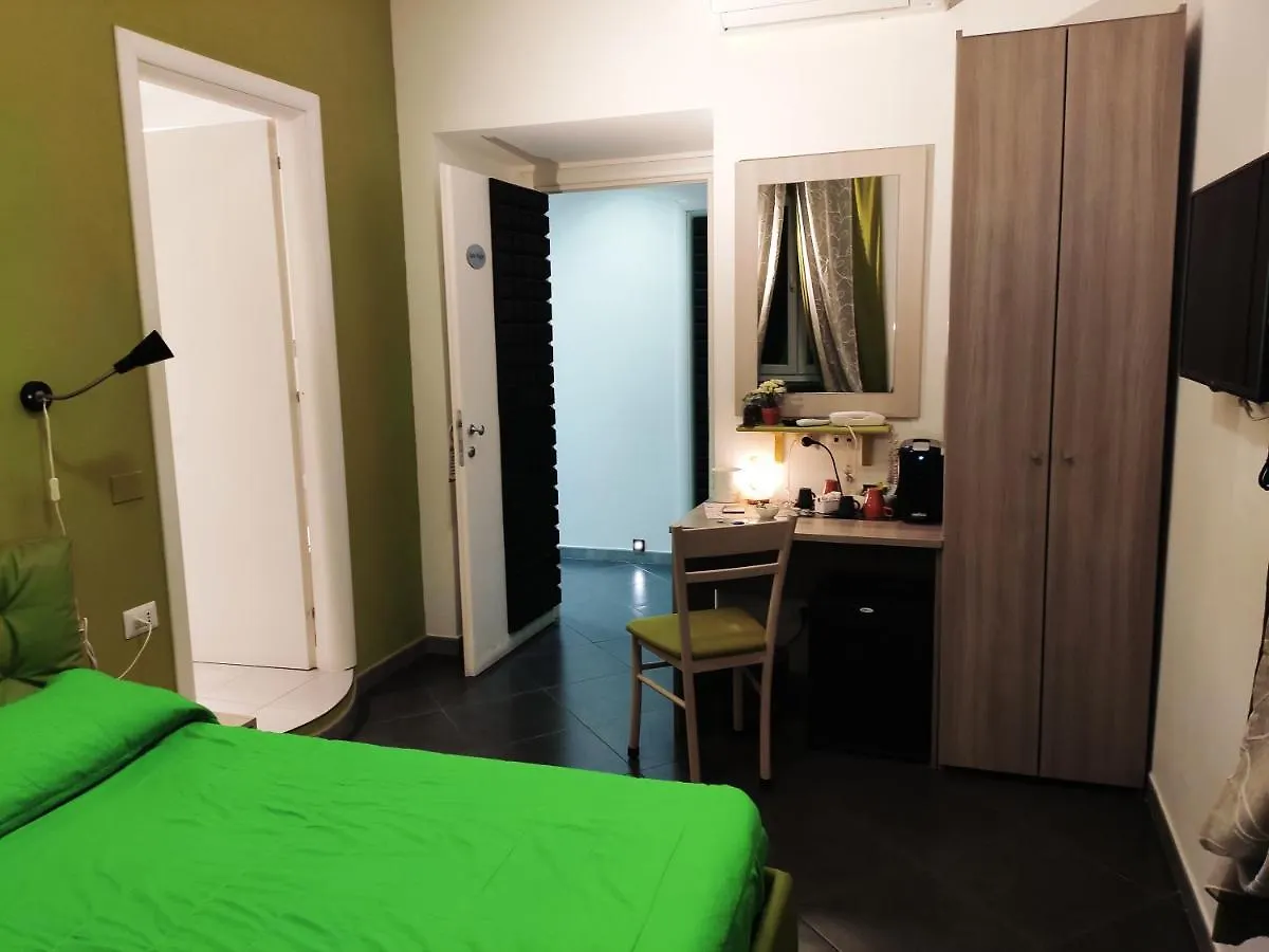 Onetime Roma Hotel